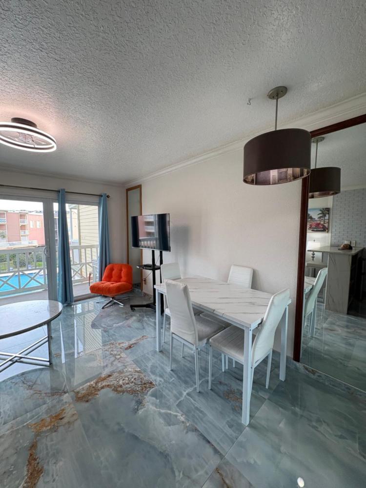 Apartment with Sea View interior